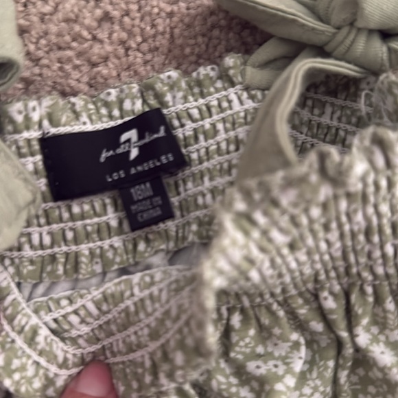 7 for all mankind floral green and white romper with matching headband 18 months - Picture 2 of 3